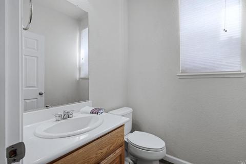 835 Griffith Ct, Dixon, CA 95620 photo 9