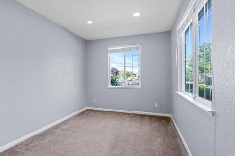 835 Griffith Ct, Dixon, CA 95620 photo 10