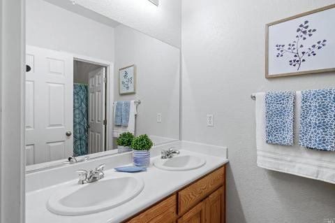 835 Griffith Ct, Dixon, CA 95620 photo 27