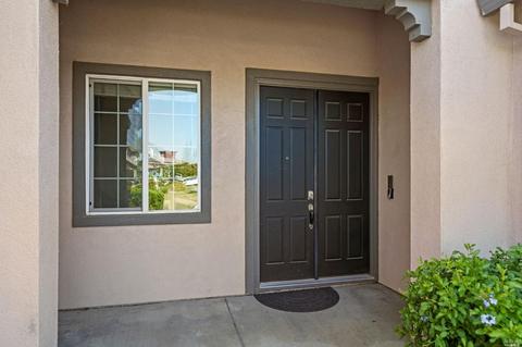 835 Griffith Ct, Dixon, CA 95620 photo 4
