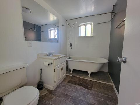 575 Raymond Ln, Willits, CA 95490 photo 5