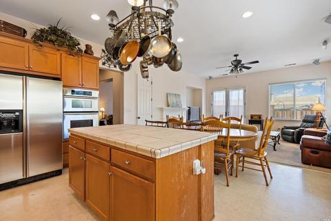 389 Wool Ct, Benicia, CA 94510 photo 9