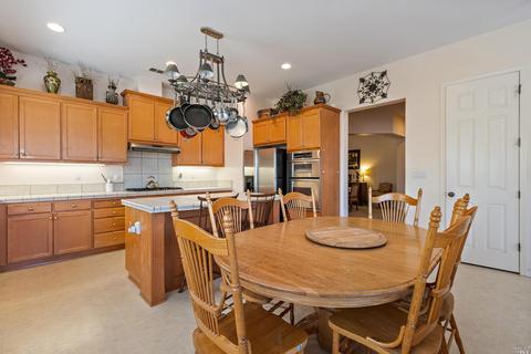 389 Wool Ct, Benicia, CA 94510 photo 13