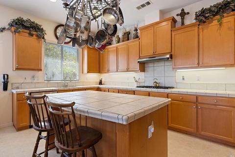 389 Wool Ct, Benicia, CA 94510 photo 7