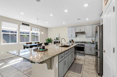 8720 Aquamarine Dr, Vallejo, CA 94591 photo 4