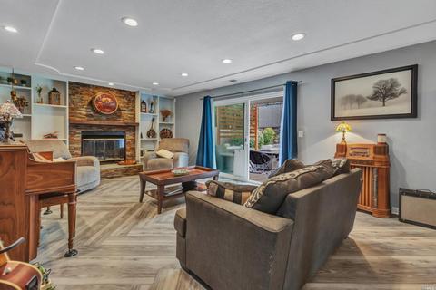 895 Royal Elf Ct, Dixon, CA 95620 photo 7