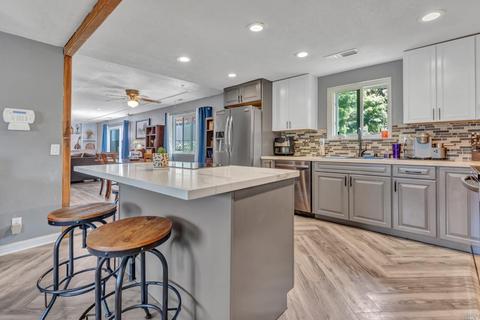 895 Royal Elf Ct, Dixon, CA 95620 photo 3