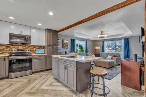 895 Royal Elf Ct, Dixon, CA 95620 photo 2