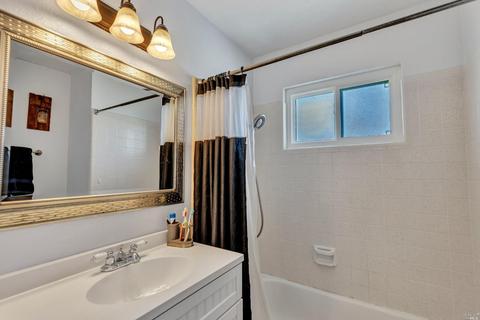 895 Royal Elf Ct, Dixon, CA 95620 photo 17