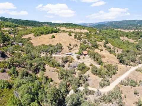40300 Old Sherwood Rd, Laytonville, CA 95454