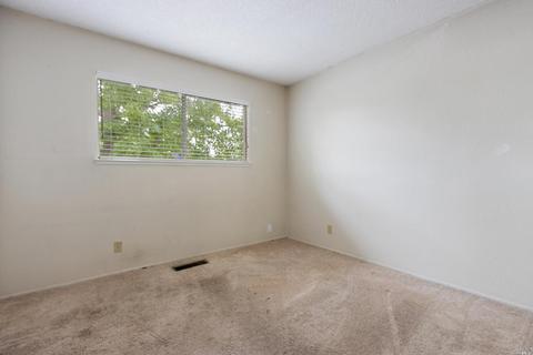 4701 Georgia St, Vallejo, CA 94591 photo 17