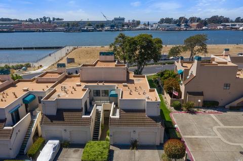 166 Nantucket Ln, Vallejo, CA 94590 photo 2