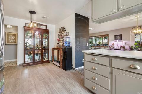 501 Silver Dr, Vacaville, CA 95687 photo 9