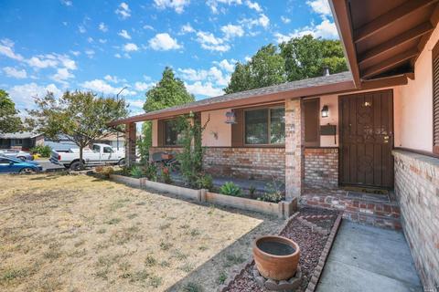 501 Silver Dr, Vacaville, CA 95687 photo 3