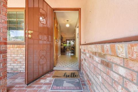 501 Silver Dr, Vacaville, CA 95687 photo 5
