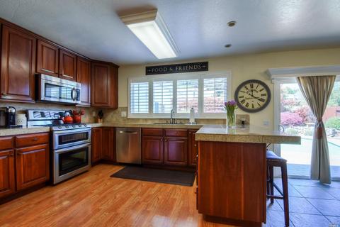 337 Smith Dr, Petaluma, CA 94952 photo 16
