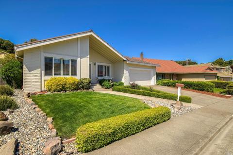 337 Smith Dr, Petaluma, CA 94952 photo 2
