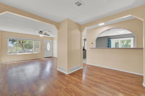 2406 Woolner Ave, Fairfield, CA 94533 photo 12