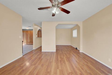 2406 Woolner Ave, Fairfield, CA 94533 photo 9