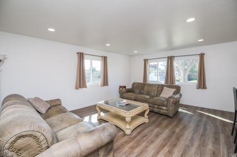 618 E Colorado St, Fairfield, CA 94533 photo 12