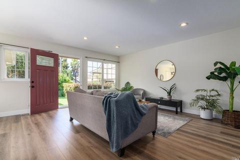 537 E I St, Benicia, CA 94510 photo 7