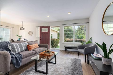 537 E I St, Benicia, CA 94510 photo 8