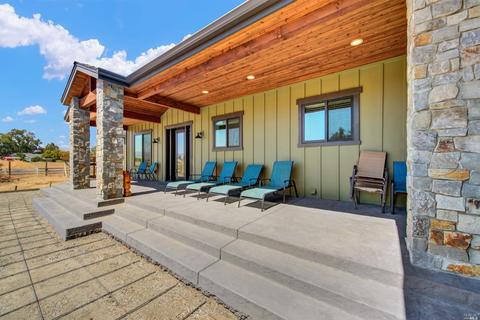 8335-8337 Patrick Ln, Winters, CA 95694 photo 2