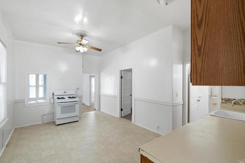 228 Ohio St, Vallejo, CA 94590 photo 9