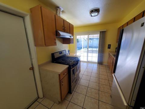 1413 Garfield St, Fairfield, CA 94533 photo 5