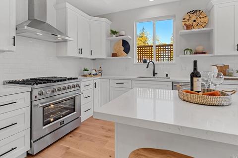 10021 Los Amigos Rd, Windsor, CA 95492 photo 12