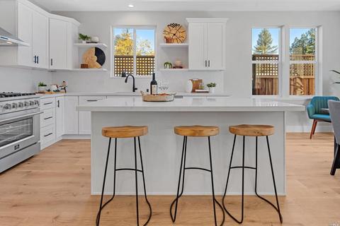 10021 Los Amigos Rd, Windsor, CA 95492 photo 13