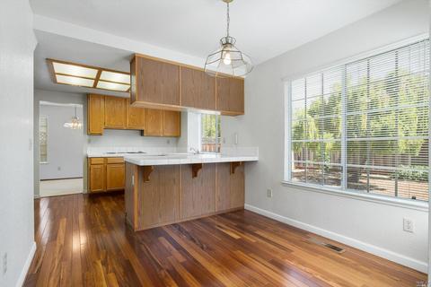 2104 Saint Augustine Cir, Petaluma, CA 94954 photo 11