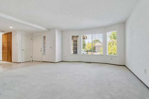 2104 Saint Augustine Cir, Petaluma, CA 94954 photo 7