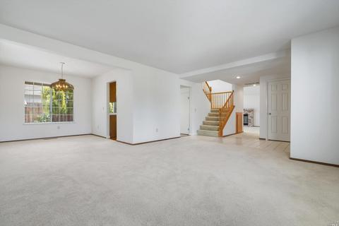2104 Saint Augustine Cir, Petaluma, CA 94954 photo 5