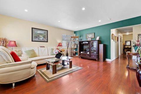 227 Amelia St, Vallejo, CA 94589 photo 6