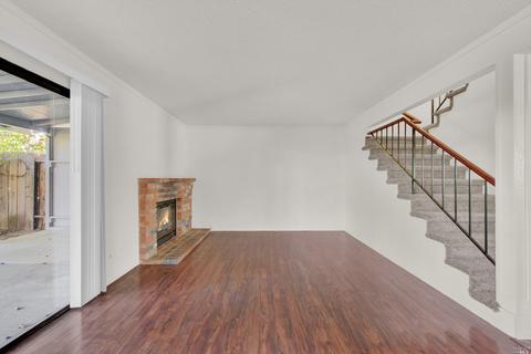 983 Matthew Ct, Fairfield, CA 94533 photo 8
