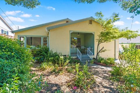 219 E Spring St, Napa, CA 94559 photo 1