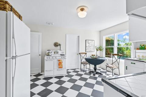 219 E Spring St, Napa, CA 94559 photo 15