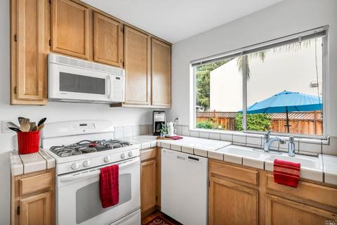 2054 Devonshire Dr, Napa, CA 94558 photo 16