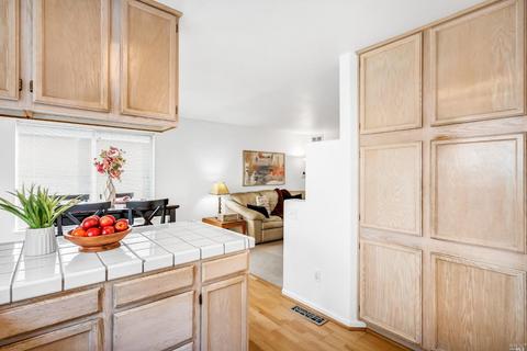 2054 Devonshire Dr, Napa, CA 94558 photo 18