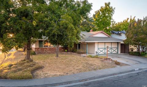 1655 Hemlock St, Fairfield, CA 94533 photo 5