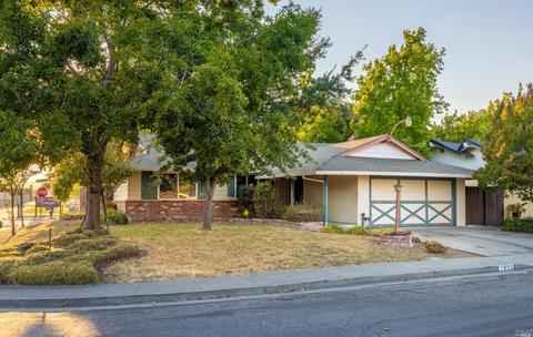 1655 Hemlock St, Fairfield, CA 94533 photo 1