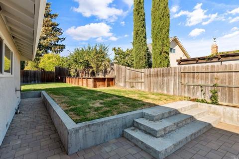 2152 Madrone Dr, Fairfield, CA 94534 photo 45
