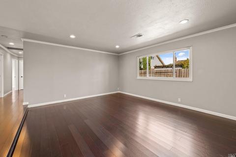 2152 Madrone Dr, Fairfield, CA 94534 photo 8