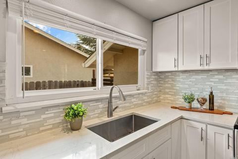 2152 Madrone Dr, Fairfield, CA 94534 photo 12