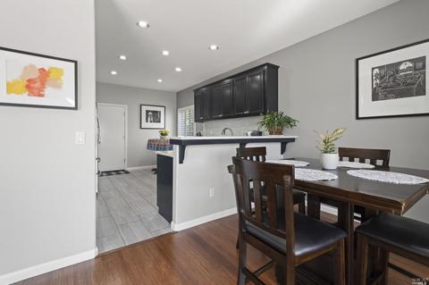 463 Jade Cir, Vallejo, CA 94590 photo 8