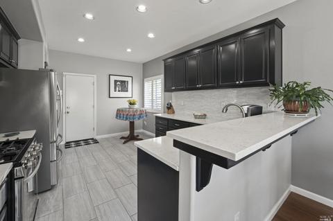 463 Jade Cir, Vallejo, CA 94590 photo 7