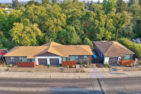 1906 4th St, Santa Rosa, CA 95404