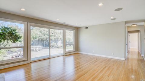 24 Estrada Ln, Corte Madera, CA 94925 photo 12