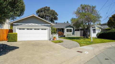 24 Estrada Ln, Corte Madera, CA 94925 photo 3
